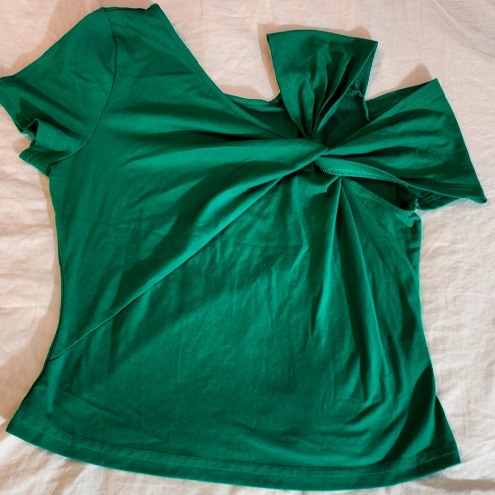 Green Knot Detail Women's Top Bundle